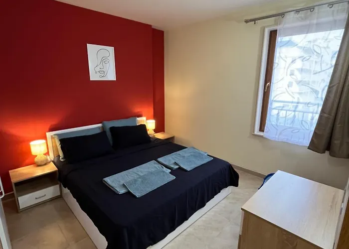 Апартаменти River Park 2 Bedroom Несебир