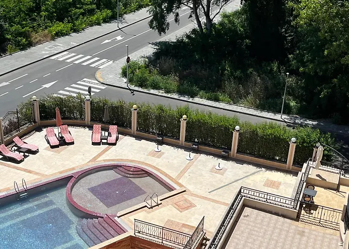 River Park 2 Bedroom Апартаменти *